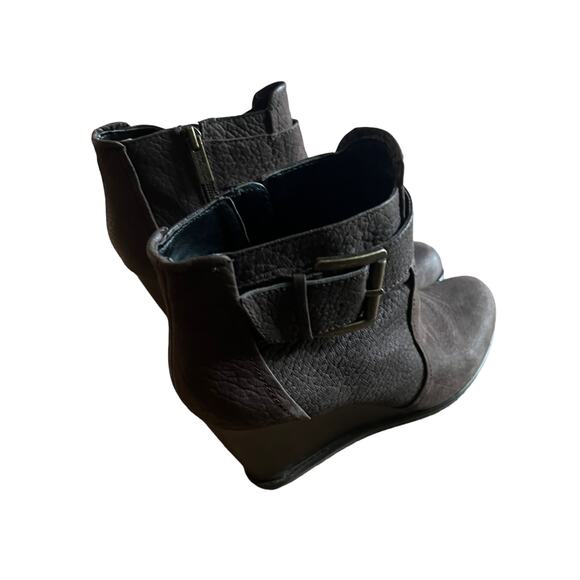 Kenneth Cole Reaction Brown Pebbled Leather Wedge Heel Ankle Boots Size 8.5 - Picture 5 of 8